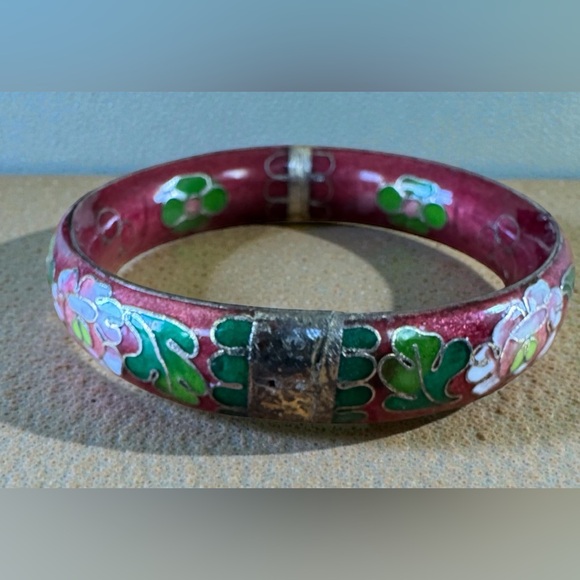 Vintage Painted Metal Bangle Bracelet - Picture 5 of 7